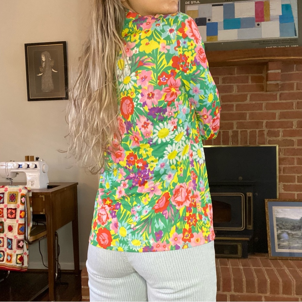 Vintage 70s Rainbow Cheery Floral Stretch Dagger Disco Collar Button Up … - Picture 4 of 12